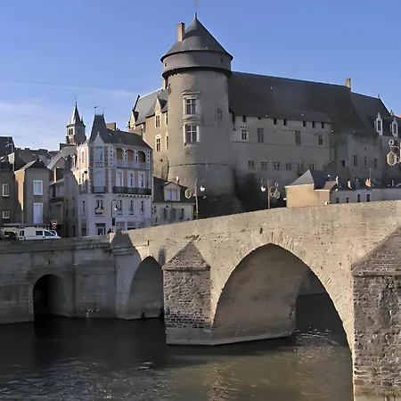 L'escale, Studio, Hyper-centre Historique, Netflix Laval (Mayenne)
